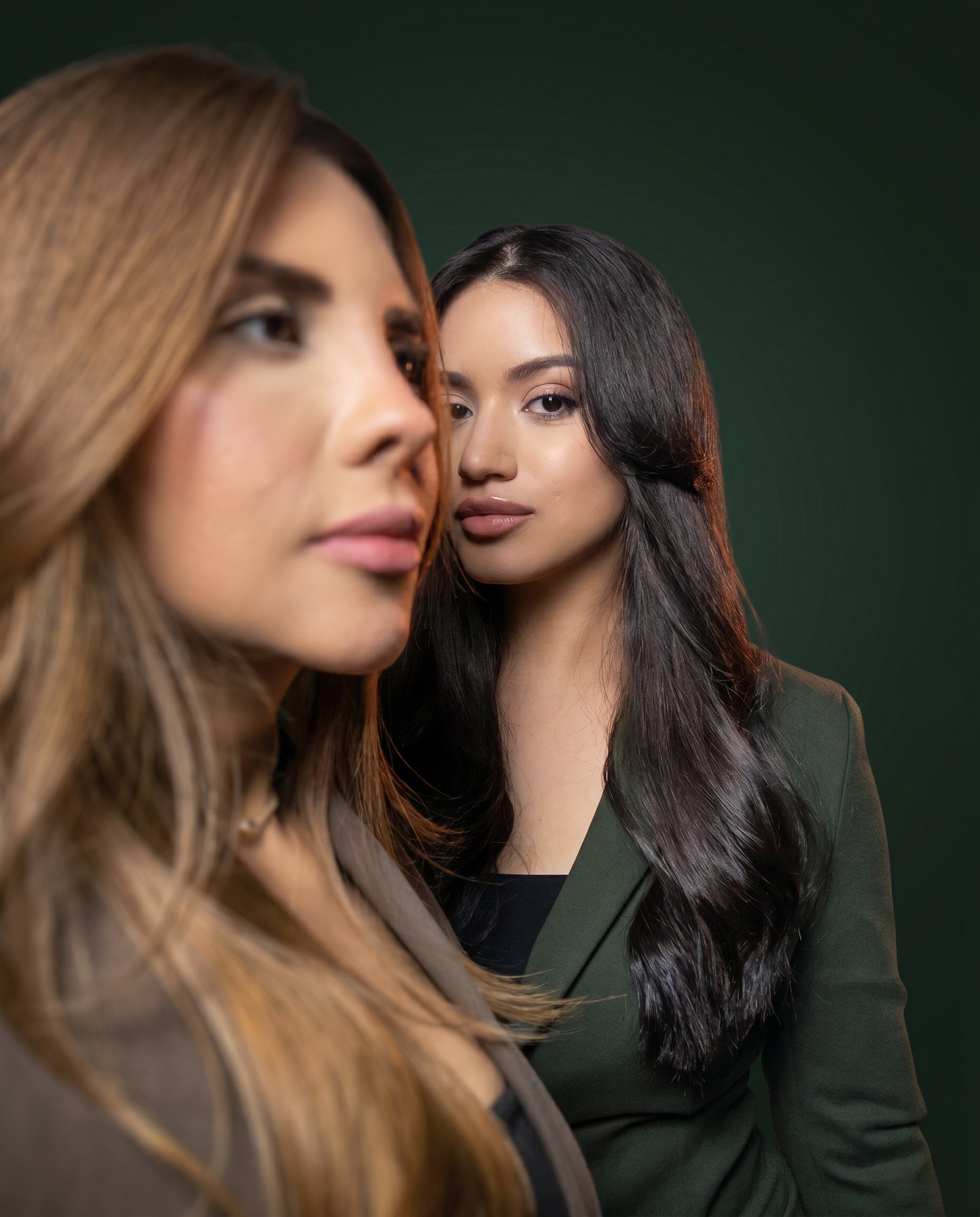 Stephanny Marinho e Adriele Farias — sócias do escritório